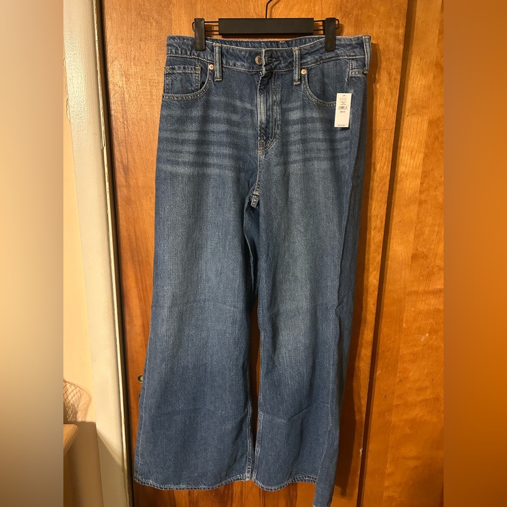NWT Gap Curvy Ultra Soft Baggy Jeans - Picture 7 of 10